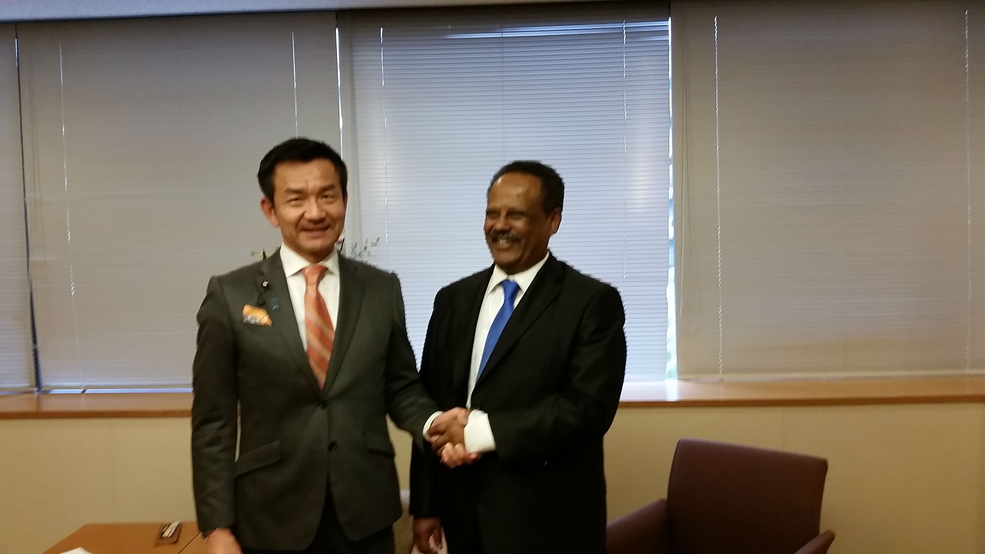 Japan's Vice Minister of Foreign Affairs, Mr Odawara, with Director General of IPPF